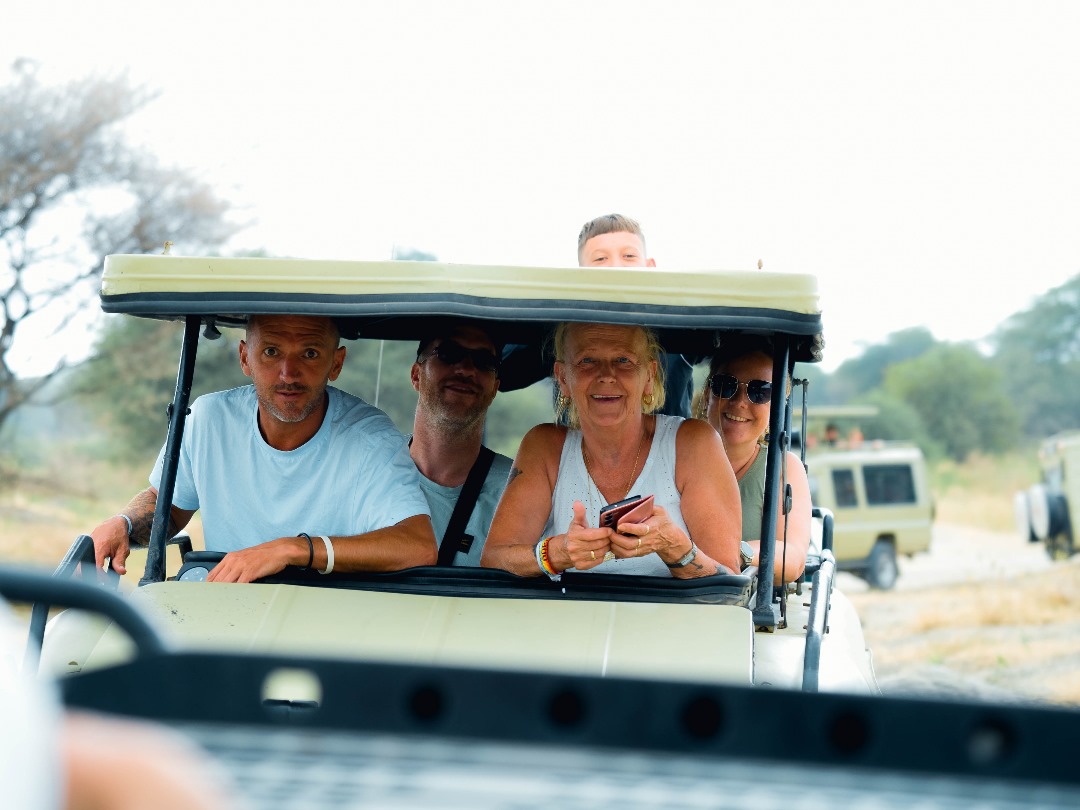 3-DAY LUXURY ADVENTURE SAFARI SERENGETI NATIONAL PARK AND NGORONGORO CRATER