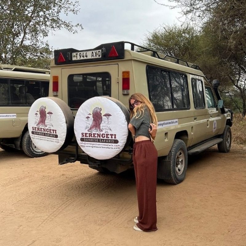 6-Day Wildlife Safari – Arusha NP, Tarangire, Ngorongoro & Manyara